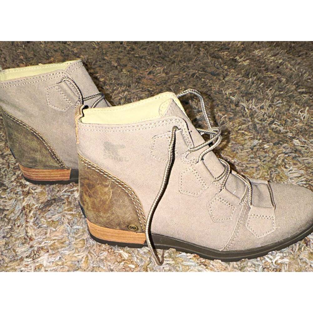 Sorel Women’s Gray Lace-Up Ankle Bootie Round Toe - US 9 EU 40